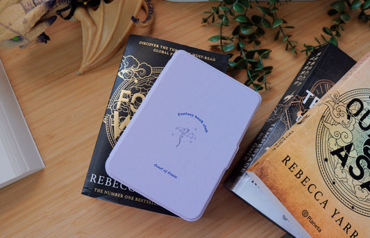 Capa Fantasy Book Club para eReader Kobo e Kindle com design inspirado no universo dos livros.